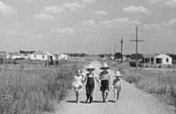 Building Hope: The New Deal and Texas Farms (2007)